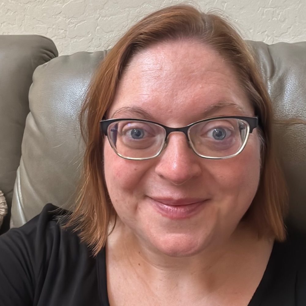 Meet your Posher, Liz